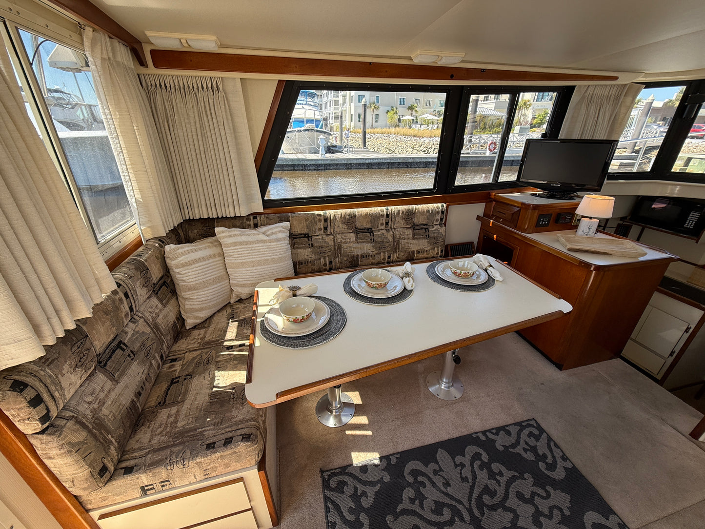 31' 2003 Camano