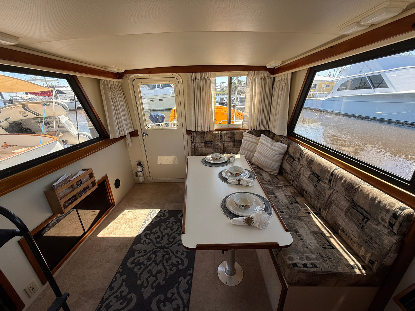 31' 2003 Camano