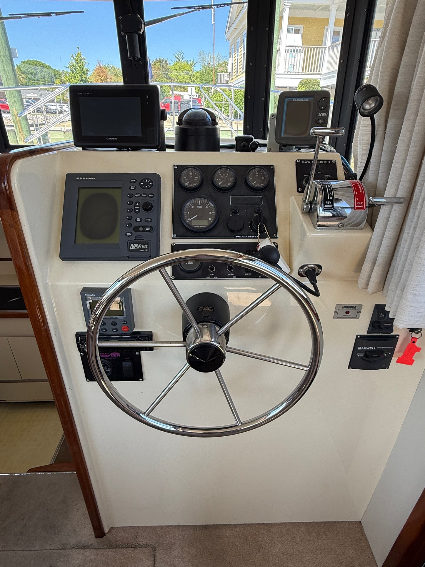 31' 2003 Camano