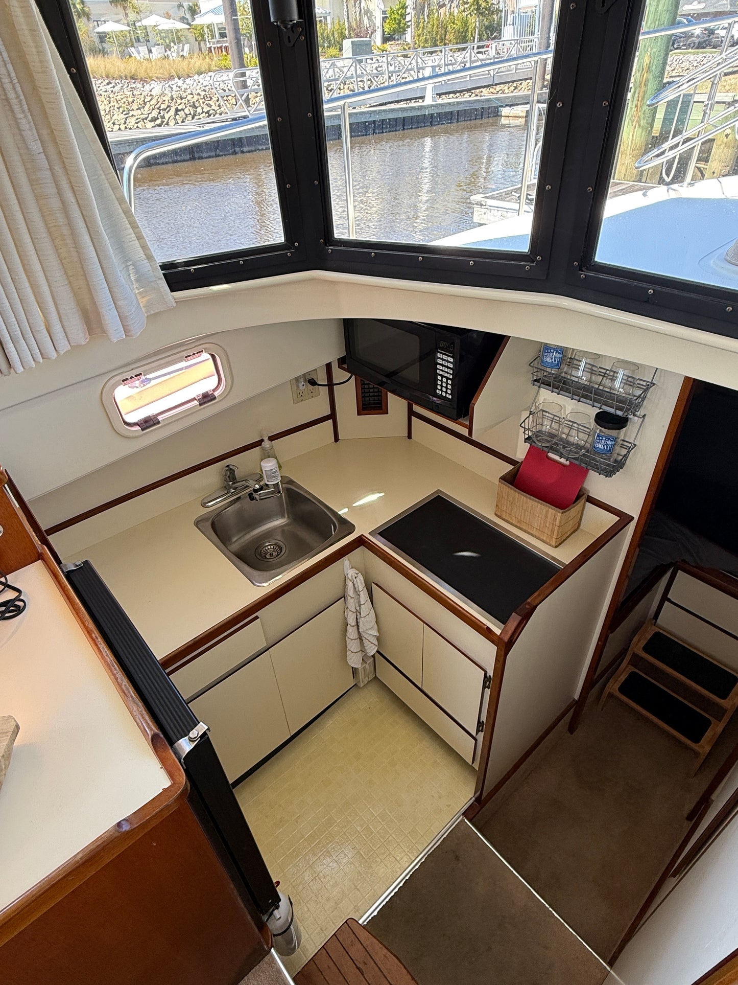 31' 2003 Camano