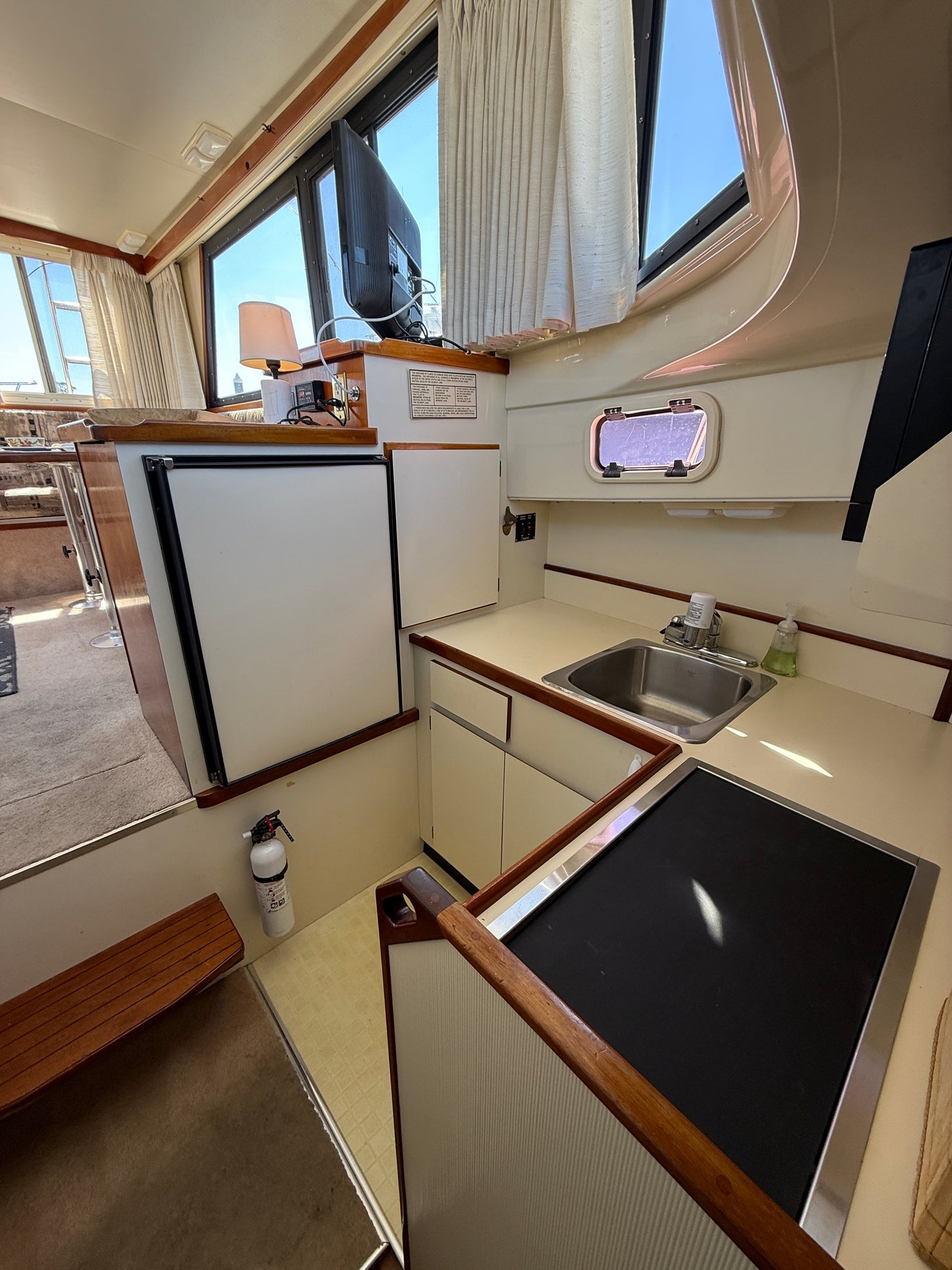 31' 2003 Camano